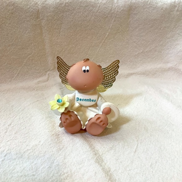 Angel Cheeks Figurine - Picture 1 of 1